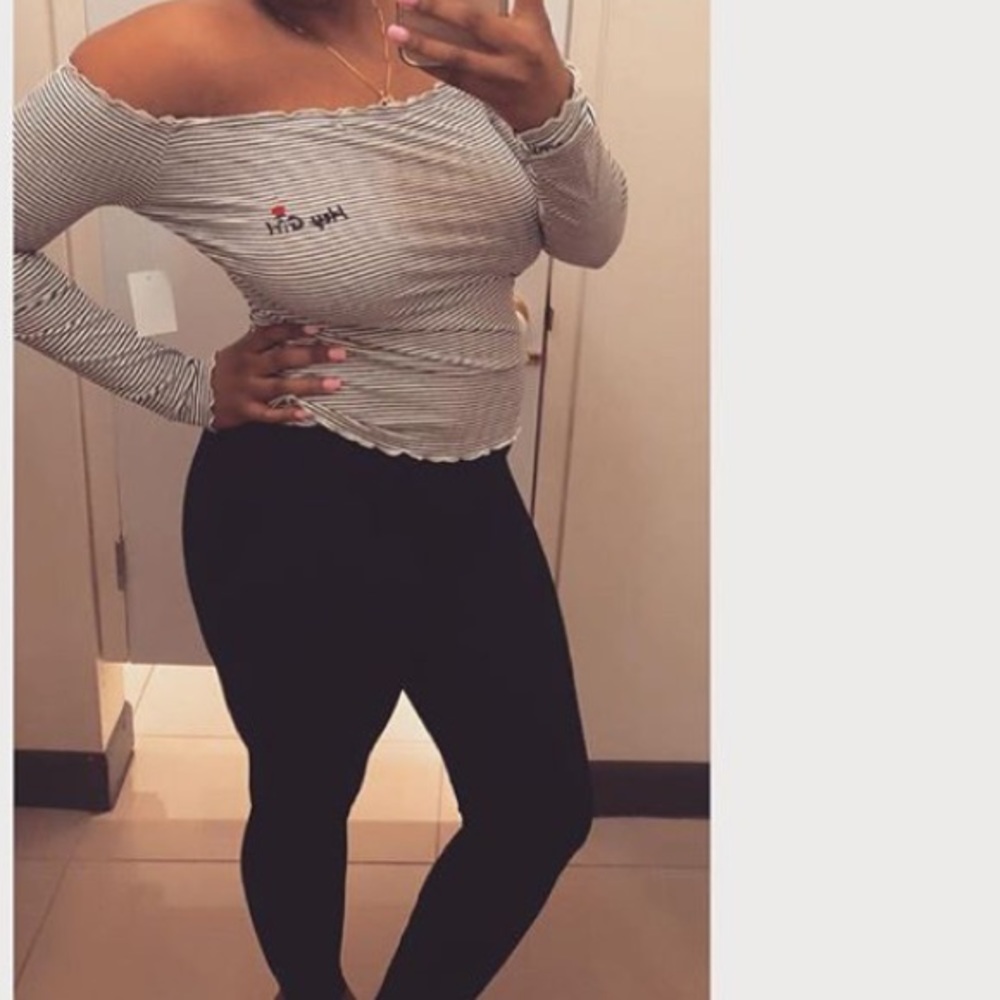 Off the shoulders stripe shirt